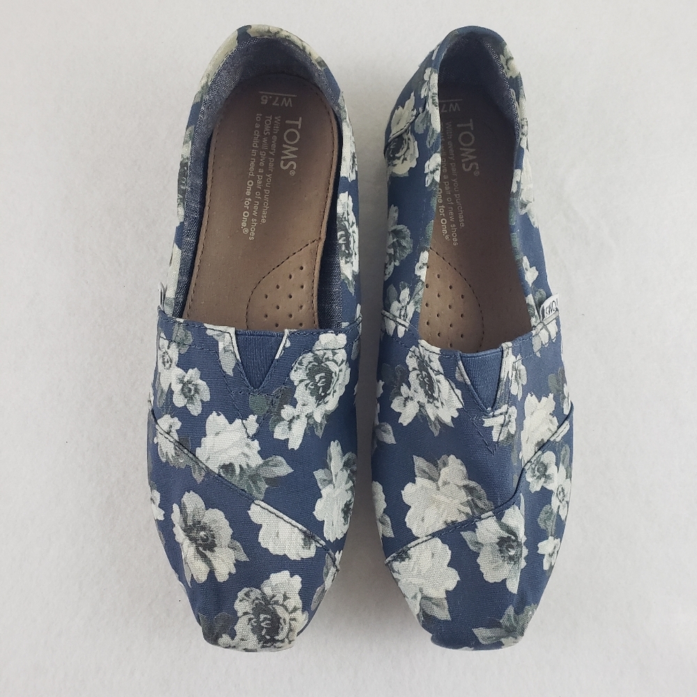 Toms Blue Grey And White Floral Print Alpargatas Slip Ons Shoes Women's Size 7.5